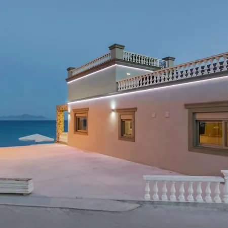 Beachfront Valeria, Jacuzzi, Bbq *